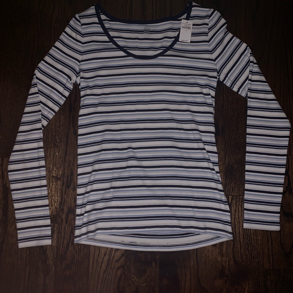 Gap Scoop Necked Striped Long Sleeve Shirt